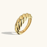Croissant Ring | White Gold