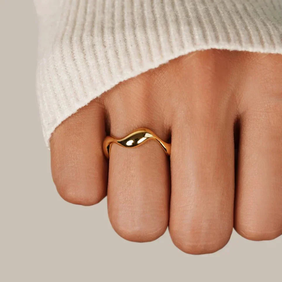 Fluid Flow Gold Ring