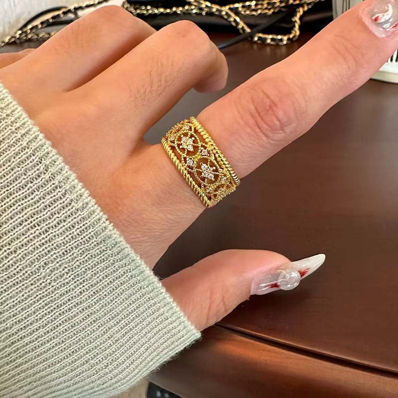 Catalina Lumielle Gold Ring