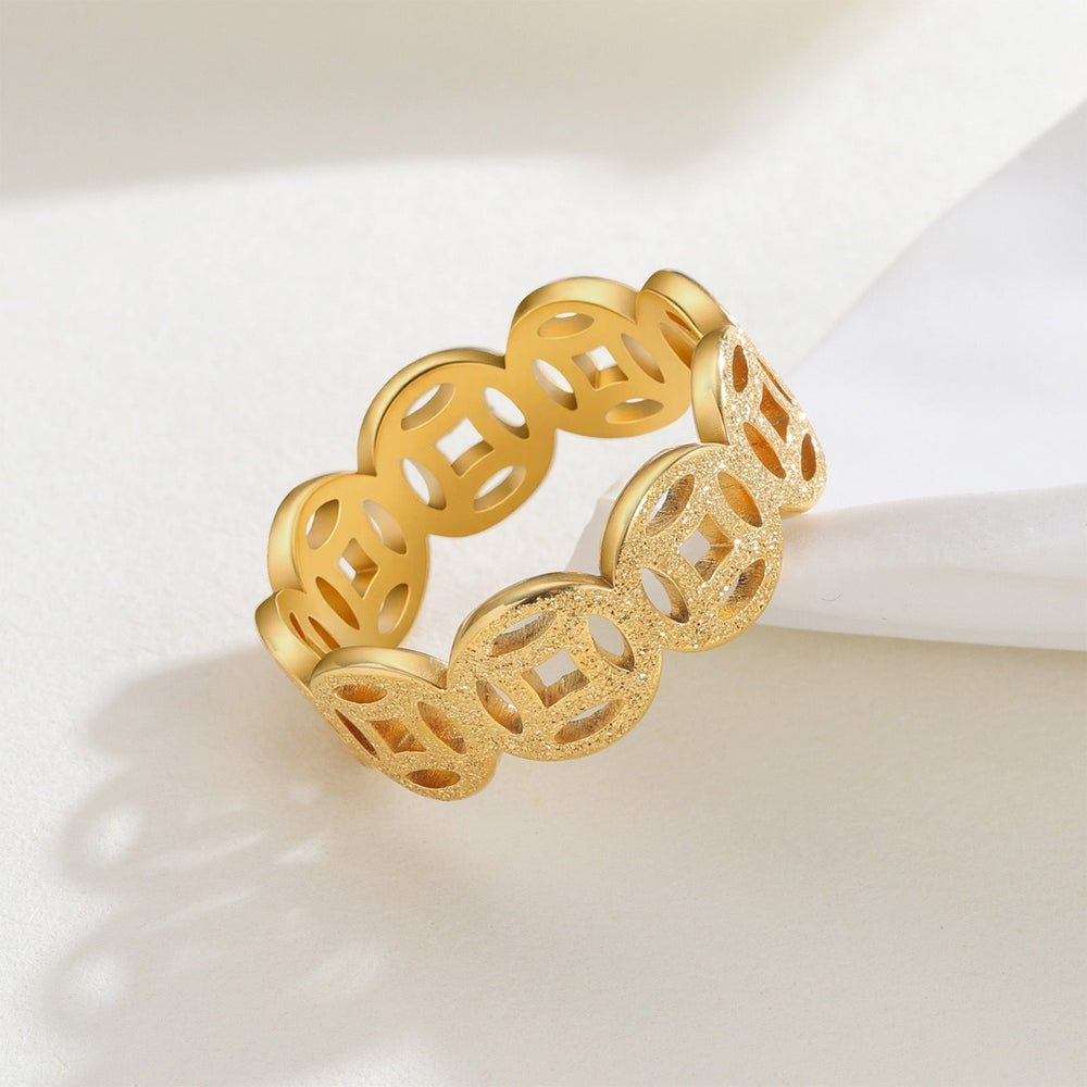 Timeless Pattern Gold Ring